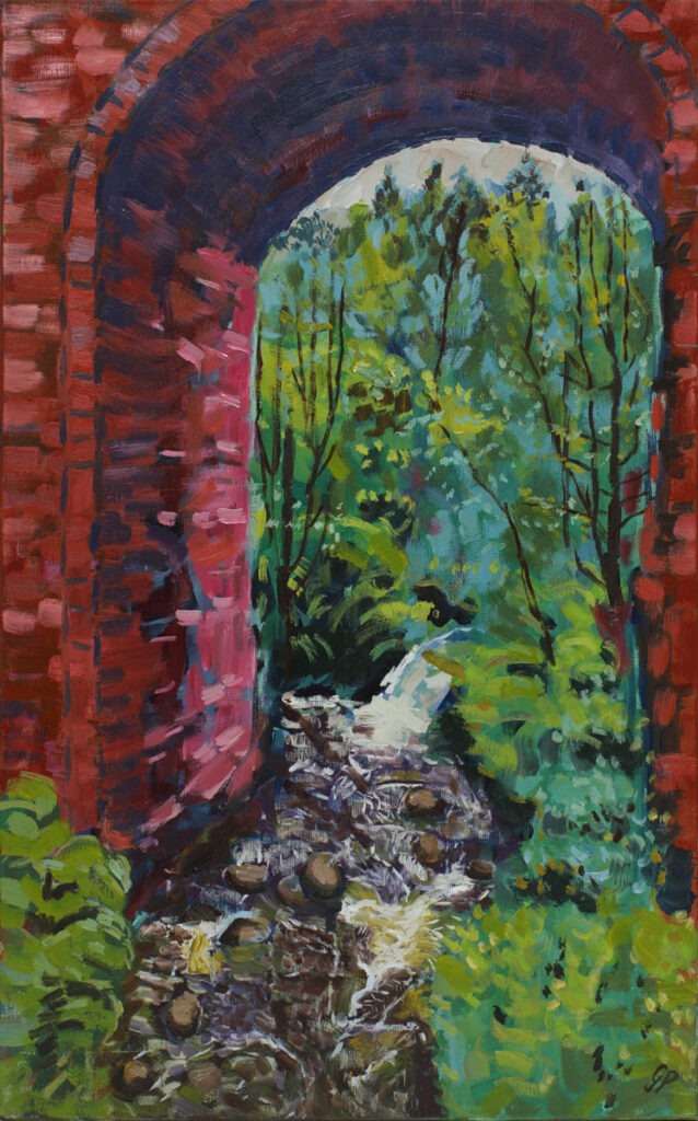 pod wiaduktem (2021) - Gabriela Paluch - strumień w lesie pod łukiem wiaduktu z czerwonej cegły