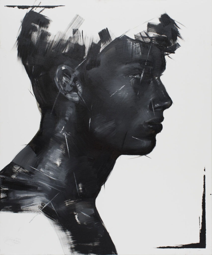 F004 (2020) - Izabela Lewkowicz - Czarny portret młodego mężczyzny na białym tle