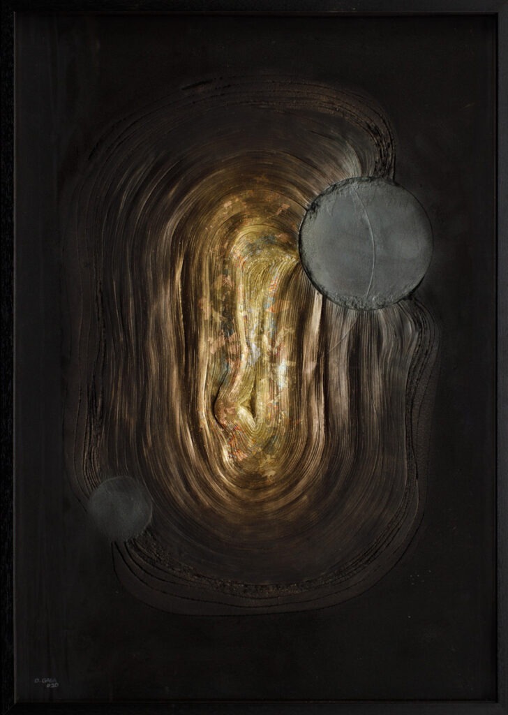 z cyklu epicentrum - dobiesław gała - abstrakcja, relief, czarny, złoty, cień