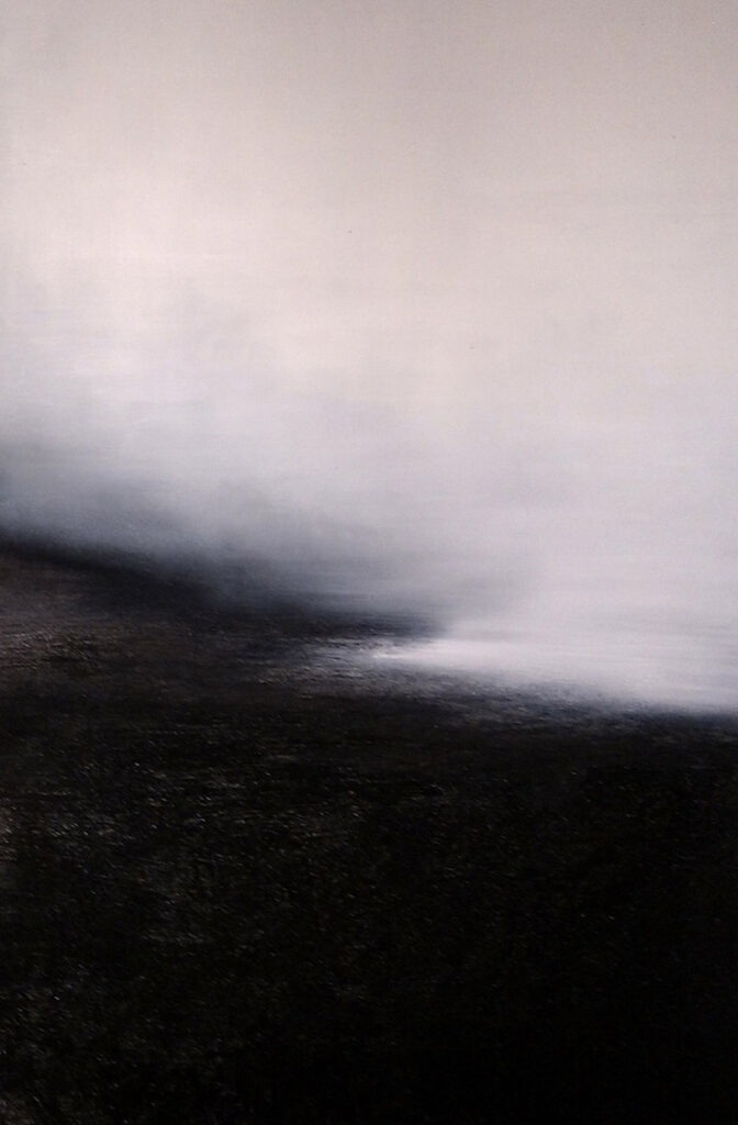 mgła - Karolina jarosławska - abstrakcja w odcieniach szarości, górna część jasna, dolna część ciemna