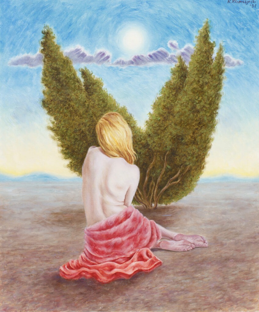 biała noc - Kamil Klamczyński - naga kobieta okryta u dołu czerwonym materiałem siedzi tyłem do widza i patrzy się na niebo oraz rozchylające się na boki (tworzące V) cyprysy