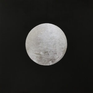 Katarzyna Stankiewicz - Moonlight - abstrakcja ze srebrnym kołem na czarnym tle