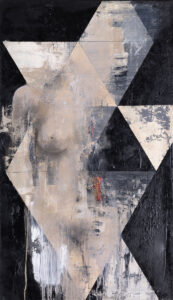 Joanna Rudek, Temida, 2022 – obraz z kobiecą postacią i geometrycznymi kształtami, czerń, biel, beż