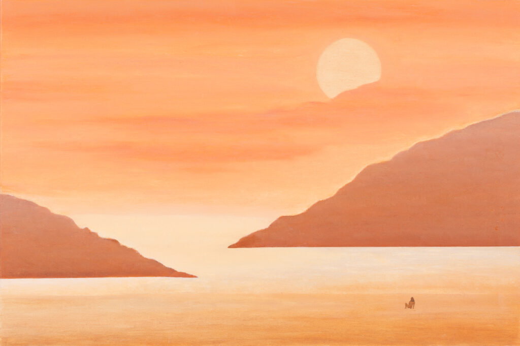 Ilona Woźniak, Kobieta i zachód słońca, 2023 - pomarańczowy pejzaż z morzem, górami i słońcem